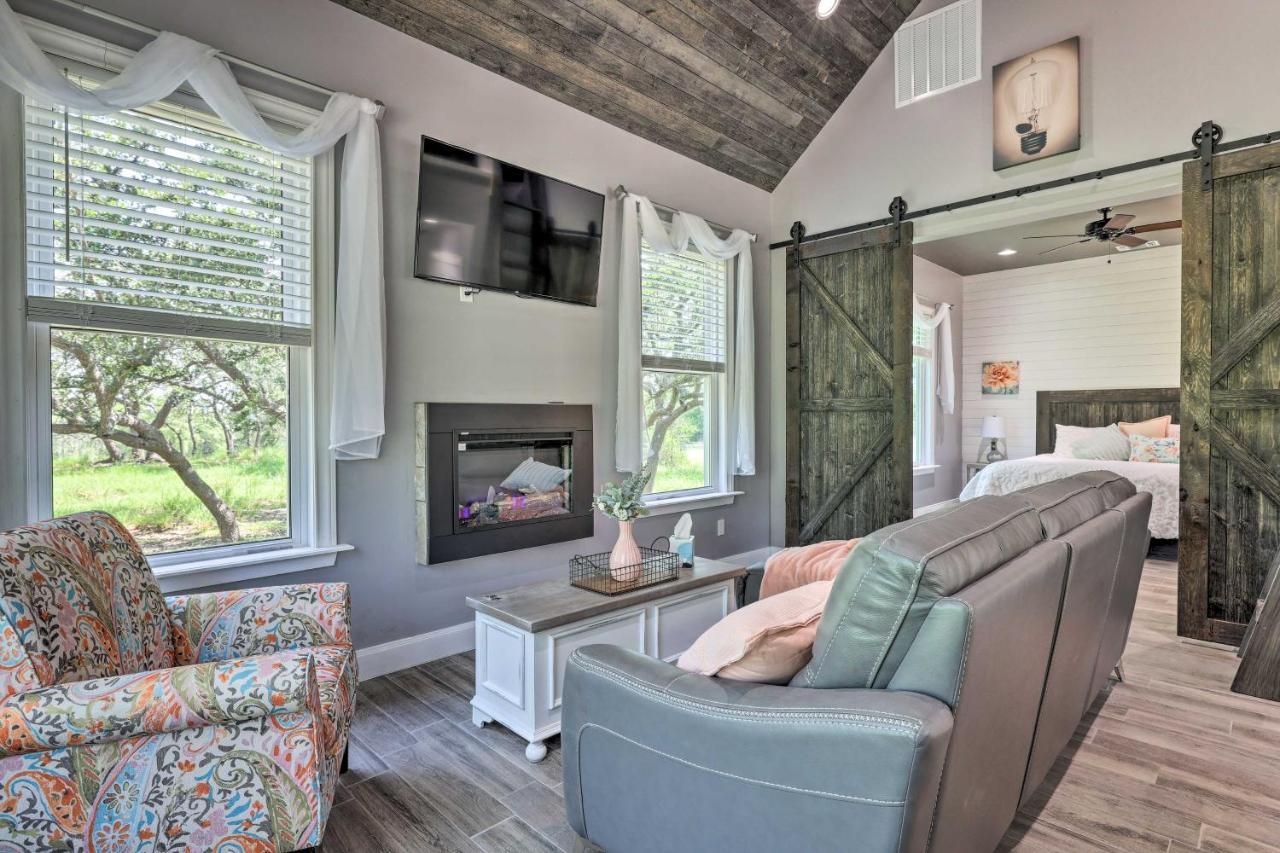 Cozy Spring Branch Cottage In Hill Country! Bagian luar foto