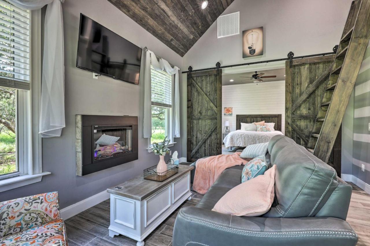 Cozy Spring Branch Cottage In Hill Country! Bagian luar foto